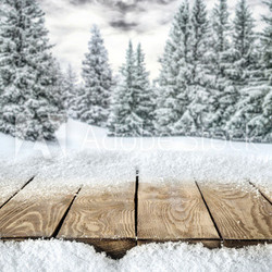 Tisch mit Schneeflocken