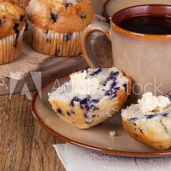 Kaffee mit Muffins