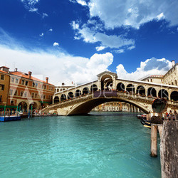 Rialto bridge in Venice, Italy