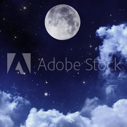 Mond mit Wolken und Sterne