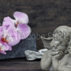 Schutzengel mit Orchideen