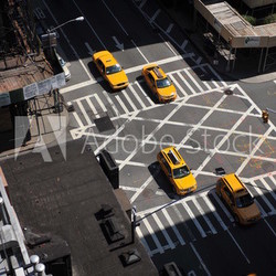 Yellow cabs going downtown at Lexington Avenue