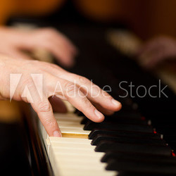 Klavier Spieler