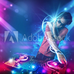 Dj-Musik mit Lichteffekten