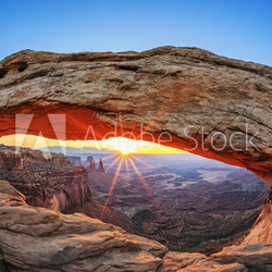 Famous sunrise at Mesa Arch