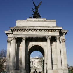 wellington arch