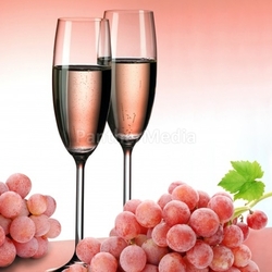 Rosa Champagner und Trauben