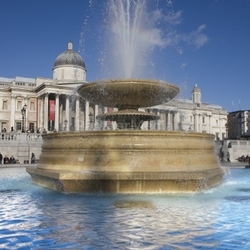 Trafalgar Square fountain portrait