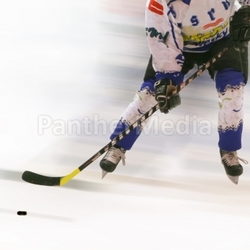 hockey attacker