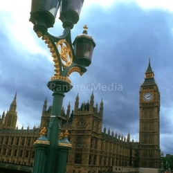  houses of parliament and big ben